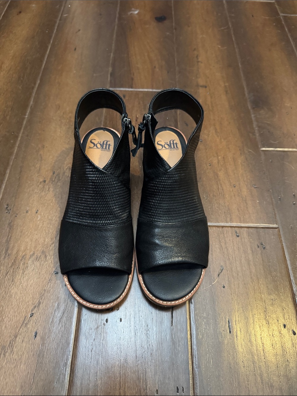 Women’s Black Open-Toe Ankle Sandals,